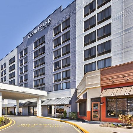 Courtyard By Marriott Secaucus Meadowlands Hotel Exterior photo