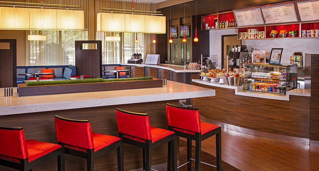 Courtyard By Marriott Secaucus Meadowlands Hotel Exterior photo